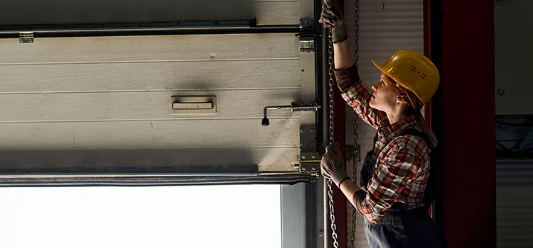 Addressing Common Garage Door Stoppage Issues in New York, NY